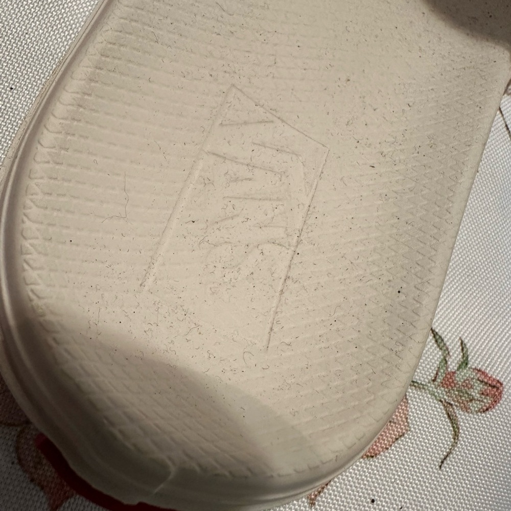 Vans Slides - Picture 5 of 8